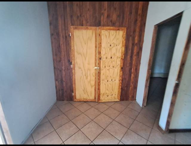 100M² OFFICE TO LET IN MEYERTON CENTRAL